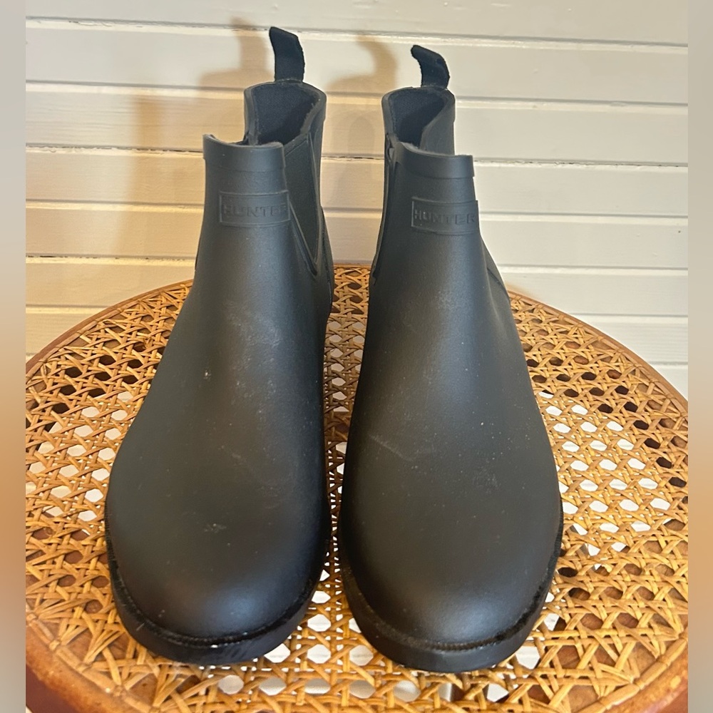 Hunter Classic Black Chelsea Rain Boots
